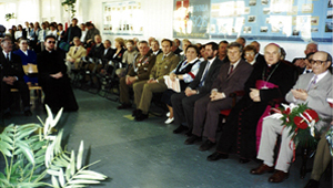 Odsłonięcie tablicy pamiątkowej